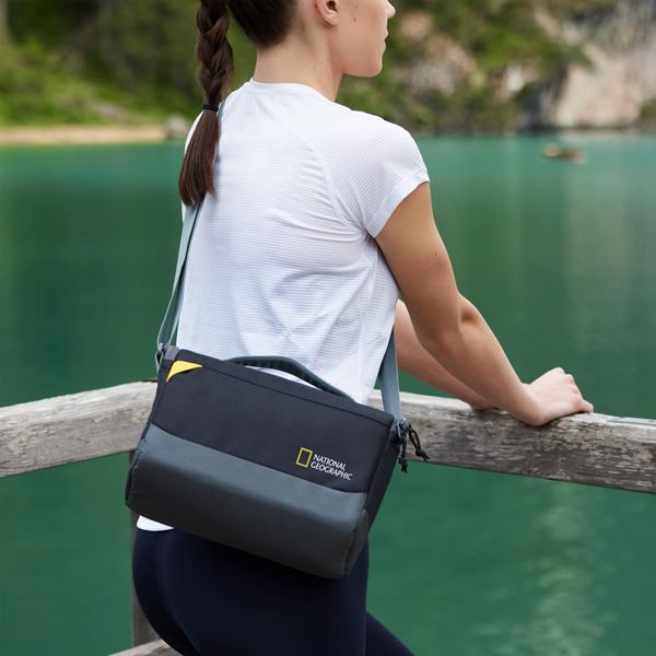 NATIONAL GEOGRAPHIC E1 SHOULDER BAG - MEDIUM