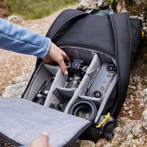 NATIONAL GEOGRAPHIC E2 CAMERA BACKPACK - BLACK