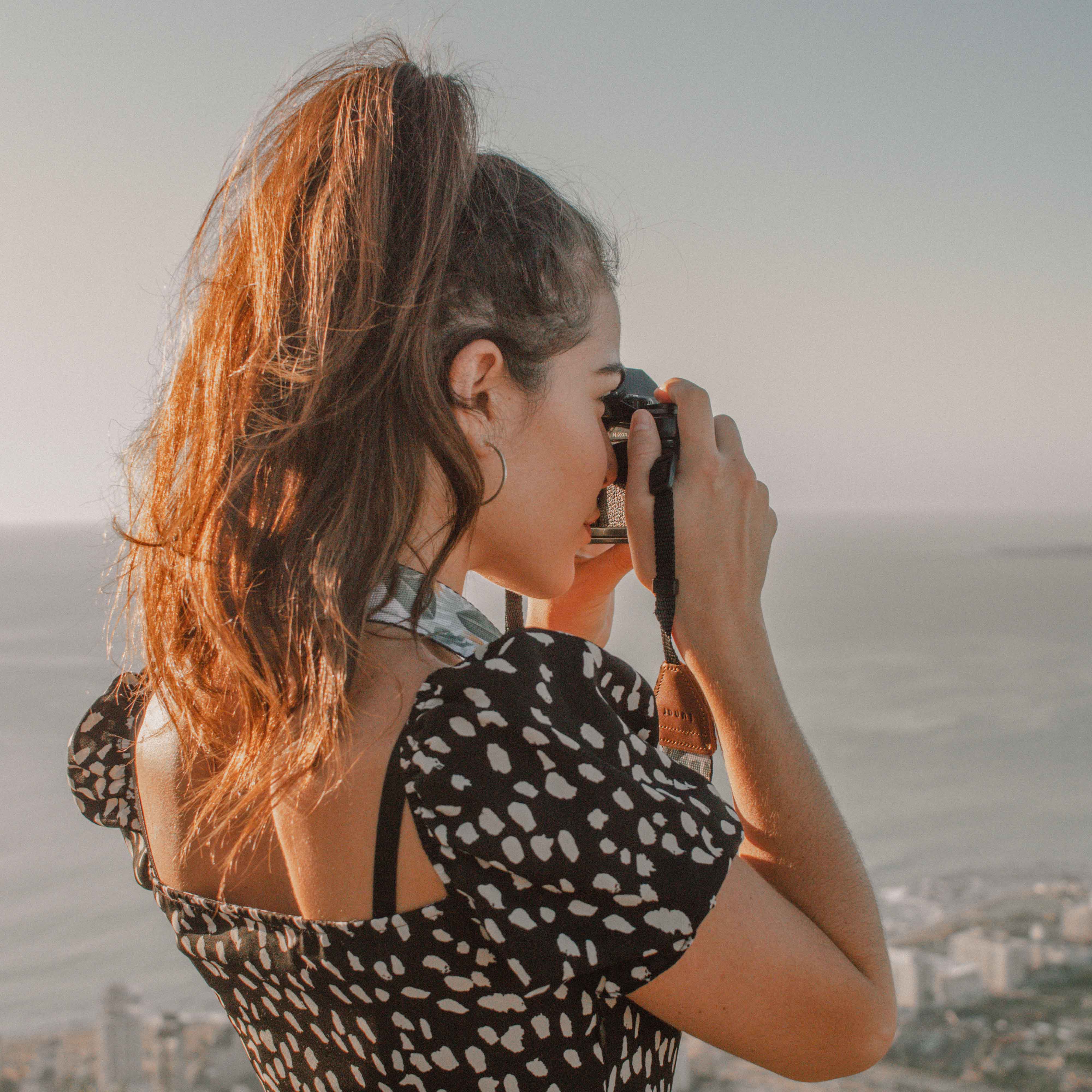 Lunar Camera Strap - The Tropical Camera tek