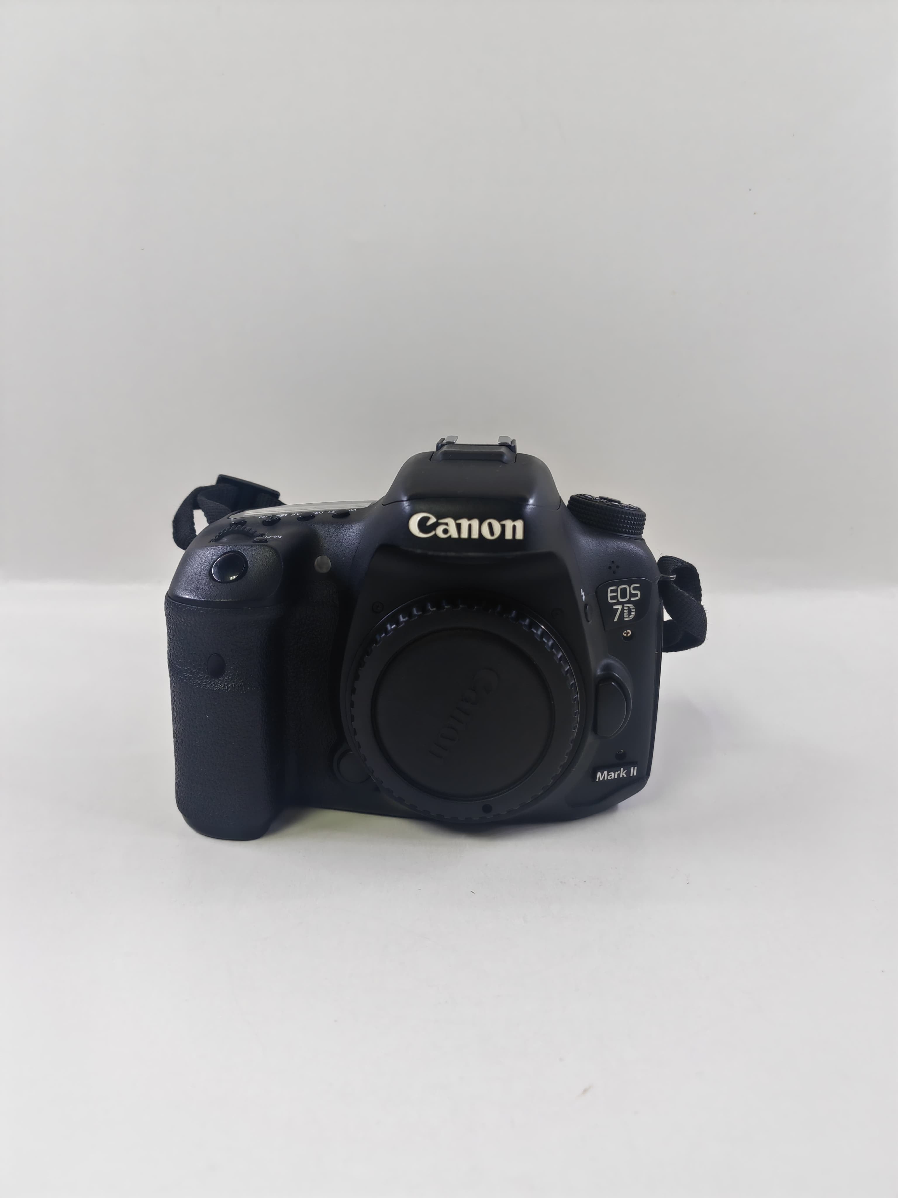 CANON EOS 7D MK II - SECOND HAND
