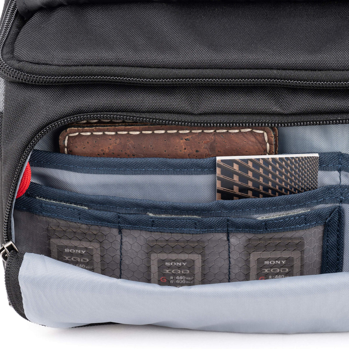 THINKTANK MIRRORLESS MOVER 25 V2 - COOL GREY Camera tek