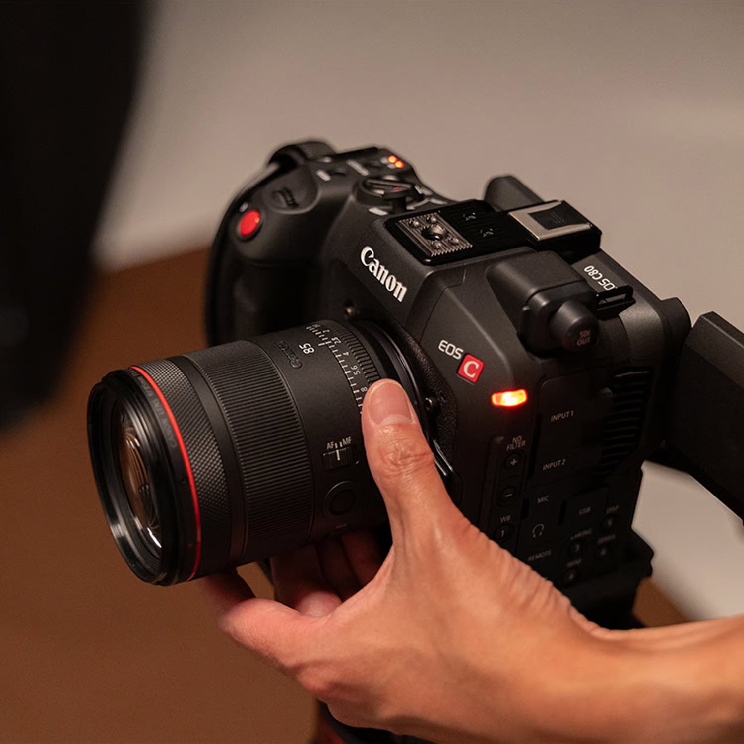 Canon RF 85mm f/1.4 L VCM Lens