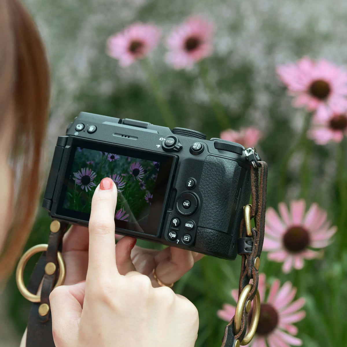 Nikon Z5 II C Mirrorless Camera Camera tek